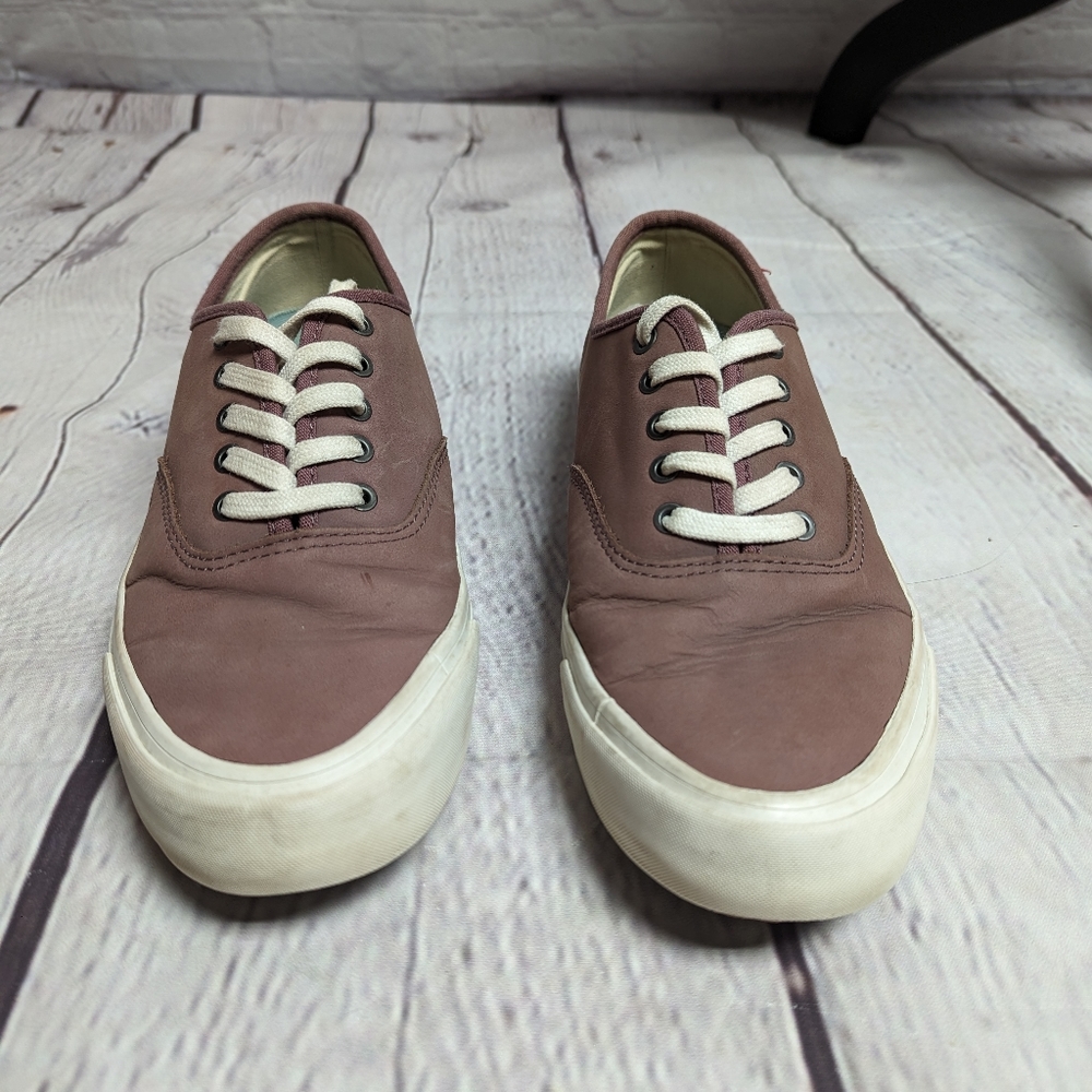 SeaVees Legend sneaker clipper class. Nubuck. 9.5